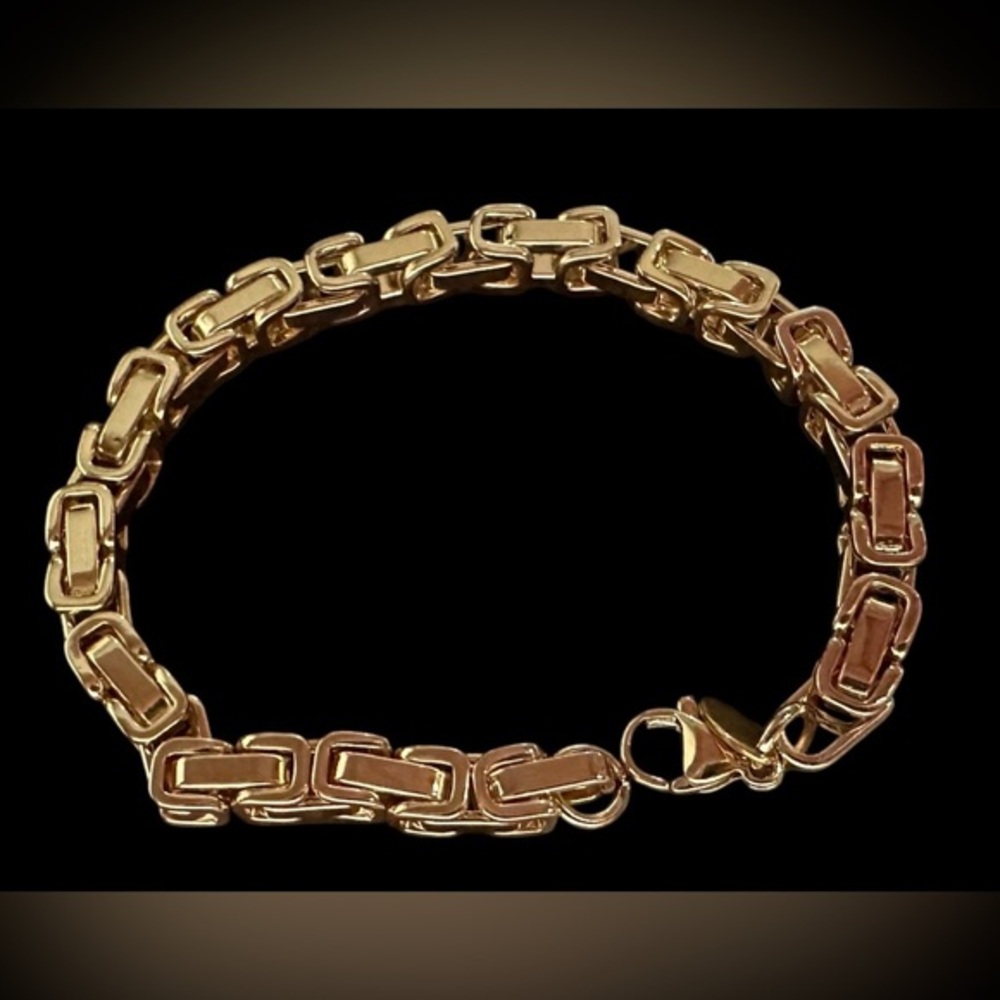 - 18k Gold Chain 8.5” inch Byzantine Style Link Bracelet stamped authentic
